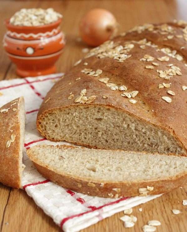 Я немного меньше положила муки и хлеб чуть расплылся в ширину, на вкусе это никак не отразилось, но все таки советую положить всю муку.
Приятного аппетита! Я немного меньше положила муки и хлеб чуть расплылся в ширину, на вкусе это никак не отразилось, но все таки советую положить всю муку.
Приятного аппетита!
