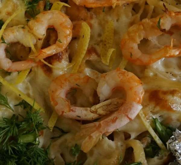 Блюдо можно подавать в фольге, украсив зеленью и цедрой лимона.
Buon appetito! Блюдо можно подавать в фольге, украсив зеленью и цедрой лимона.
Buon appetito!