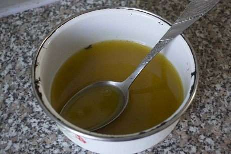 Процедить, добавить масло.