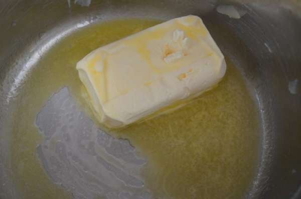 масло растопить в сотейнике