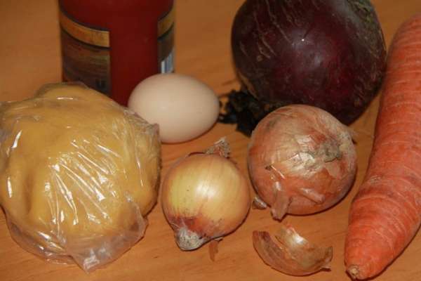 Ингредиенты. Тесто делала по своему рецепту (http://www.edimdoma.ru/retsepty/55165-krostata-s-rikottoy), только сахара взяла в 2 раза меньше (можно ещё меньше)