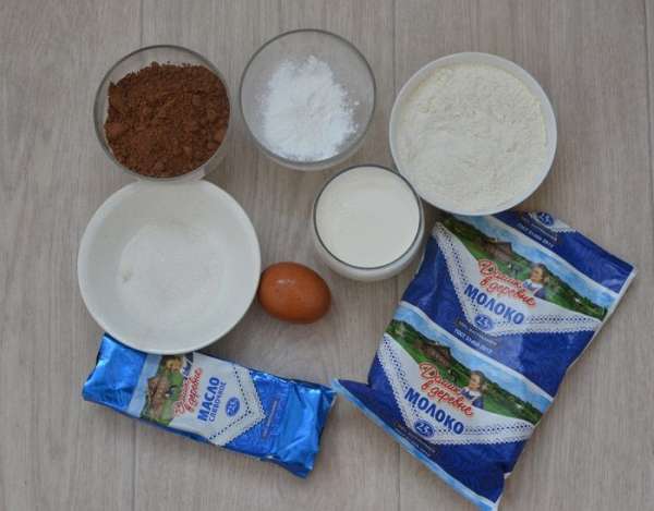 Подготовить продукты для теста, сливочное масло «Домик в деревне» должно быть комнатной температуры.
