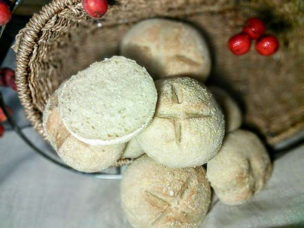 И с супцом, и с борщецом, а для тех, кому и встать рано нет проблем то и к завтраку. И с супцом, и с борщецом, а для тех, кому и встать рано нет проблем то и к завтраку.