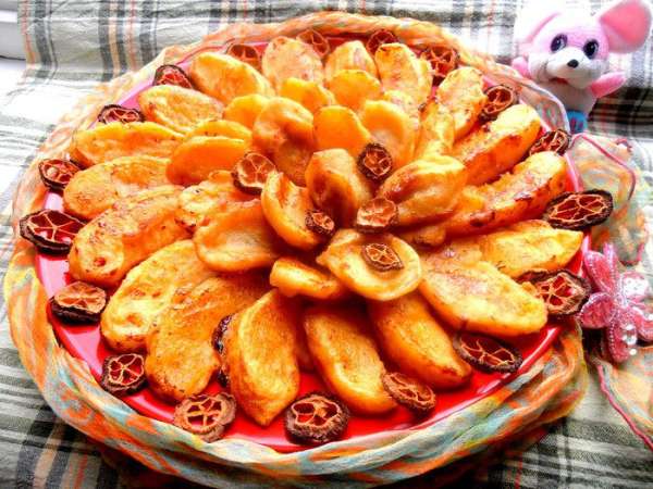 Оригинальная десертная закуска готова! В холодном виде даже лучше! Вполне пикниковое блюдо)))