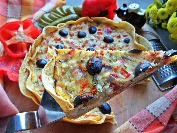 Хорошо откусывается и нежно кушается! Вот и Вам кусочек :)