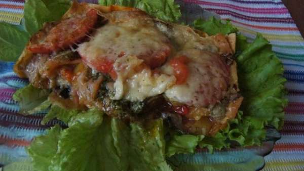 И нарезать на порции. Это очень вкусно и сытно. И нарезать на порции. Это очень вкусно и сытно.