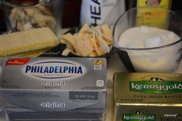 Приготовить продукты для начинки. Масло и сливочный сыр должны быть комнатной температуры. Приготовить продукты для начинки. Масло и сливочный сыр должны быть комнатной температуры.