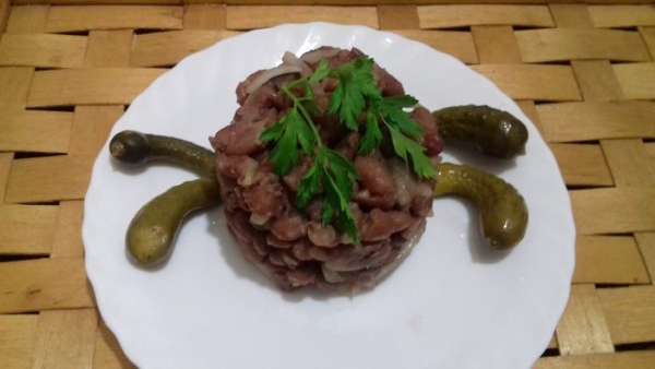 Киркаш едят руками с лавашом.
Но я его ем вилкой.
Киркаш едят руками с лавашом.
Но я его ем вилкой.