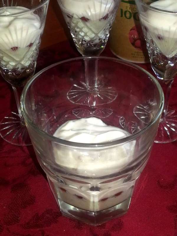 Второй слой-йогурт (можно любой!)
