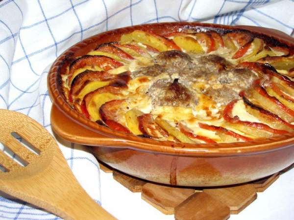 Вкуснейшая запеканка готова. Приятного аппетита!