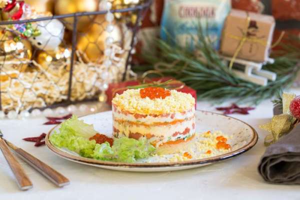 Подавайте украсив красной икрой. Приятного аппетита и вкусного вам Нового Года!