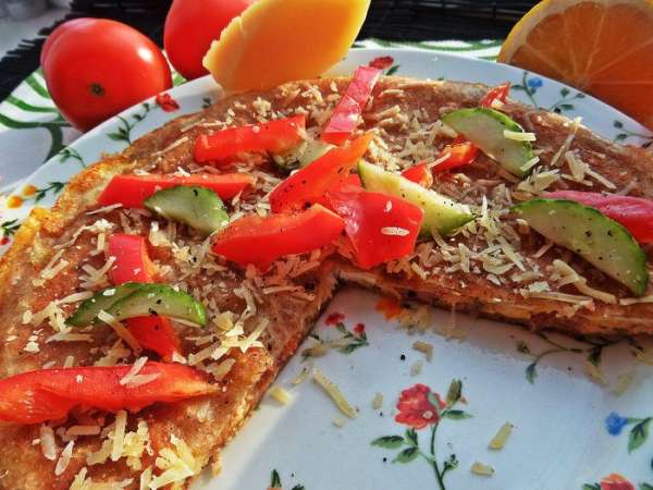 Подаём со свежими овощами. Подаём со свежими овощами.