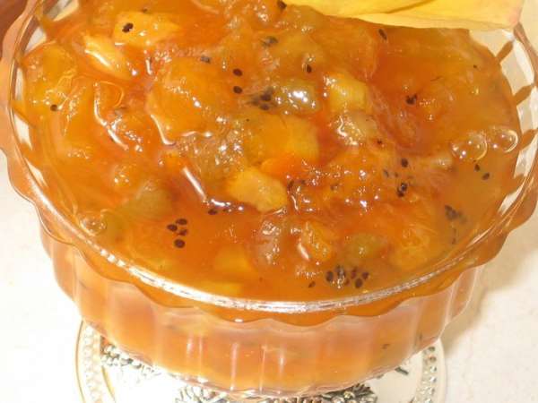 Джем 'Позднее лето' готов: золотисто-янтарный, ароматный и очень вкусный! Дыня и киви почти полностью растворились, а кусочки апельсина и лимона придают ему некую пикантность. Угощайтесь и наслаждайтесь! Джем 'Позднее лето' готов: золотисто-янтарный, ароматный и очень вкусный! Дыня и киви почти полностью растворились, а кусочки апельсина и лимона придают ему некую пикантность. Угощайтесь и наслаждайтесь!