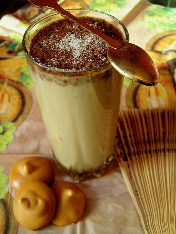 Я подавала с безе)
Все вкусное- просто) Угощайтесь!