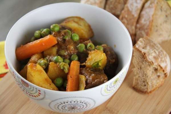 Подаем сразу же. Очень вкусно со свежим хлебом - соус собирать. Приятного аппетита))