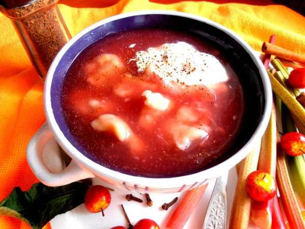 Сверху посыпала приправы для десертов и кофе с ароматными специями (меленка на заднем плане!).