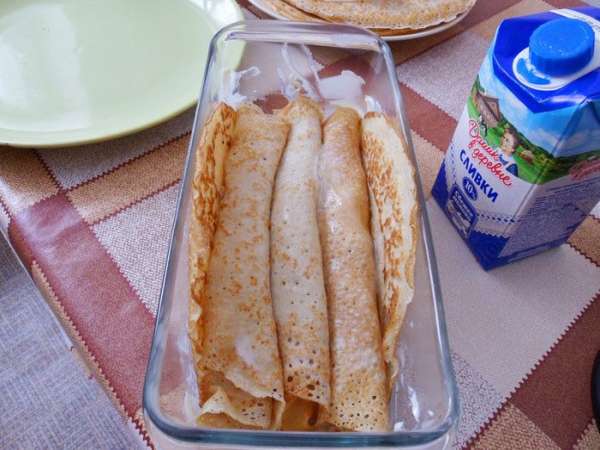 Полить заливкой.
