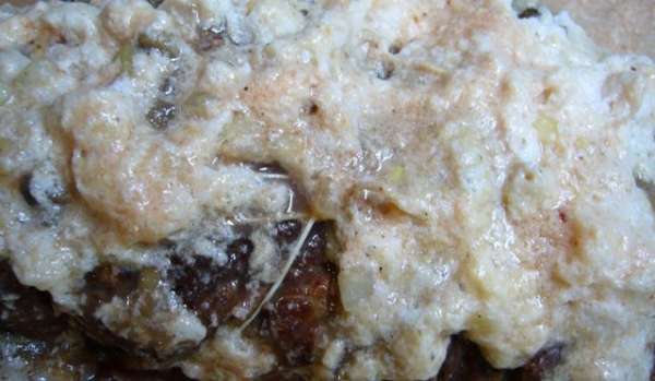 Снова связать мясо кулинарной нитью, но уже по длине.
Форму для запекания смазать 1 сл. л. оливкового масла. Положить мясо в форму, полить белковой смесью.
Оставшийся соус с грибами переложить в форму рядом с мясом.
Запекать в духовке еще 15 мин.
Снова связать мясо кулинарной нитью, но уже по длине.
Форму для запекания смазать 1 сл. л. оливкового масла. Положить мясо в форму, полить белковой смесью.
Оставшийся соус с грибами переложить в форму рядом с мясом.
Запекать в духовке еще 15 мин.