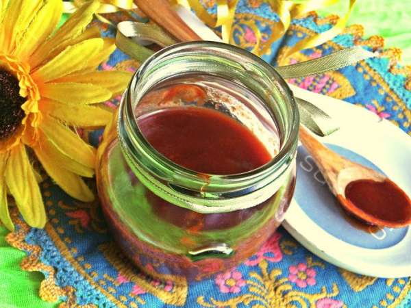 Какой вкус? Мне почему-то напомнил варенье из крыжовника, на любителя! Читала отзывы других - напомнил тыквенный вкус, странно, правда? Но вкус специфический, хоть и фруктовый, пахнет вареньем... Решайте сами, стоит ли 'овчинка выделки'. 