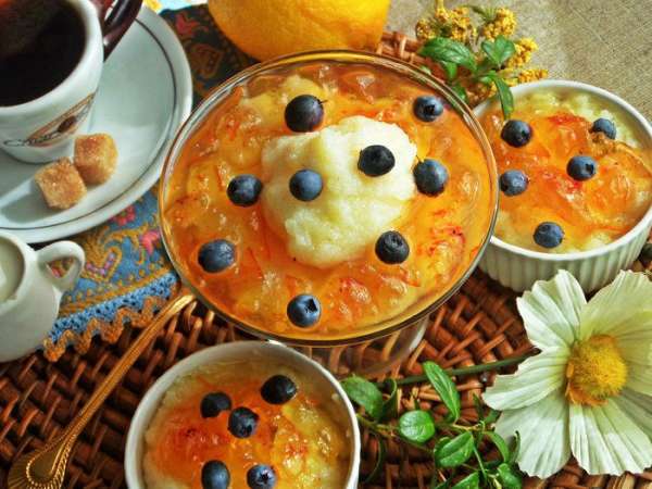 Украшаем ягодками. Украшаем ягодками.