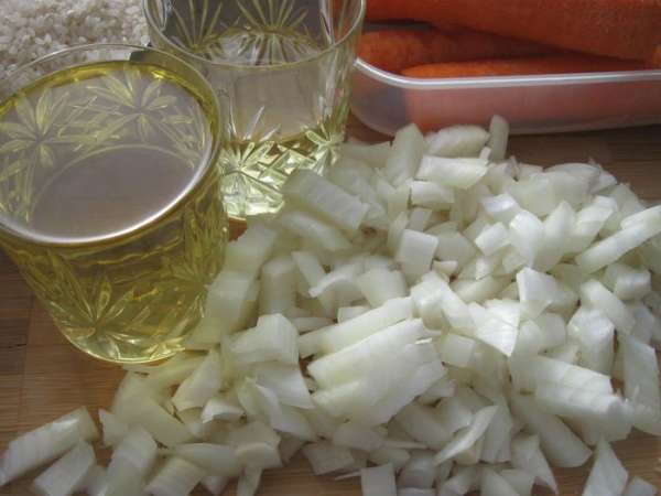 Лук порезать.
