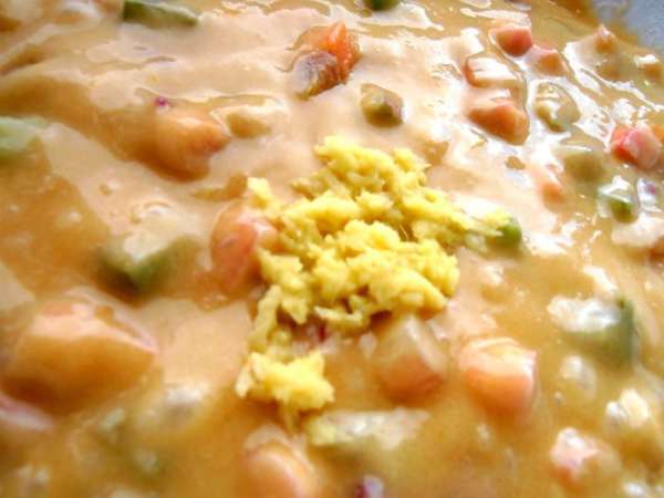 Поэтому смело отправила и оставшуюся ложечку имбиря))) А вы смотрите по вкусу своей семьи... если они не привыкли к пикантному аромату,то положите поменьше! Поэтому смело отправила и оставшуюся ложечку имбиря))) А вы смотрите по вкусу своей семьи... если они не привыкли к пикантному аромату,то положите поменьше!