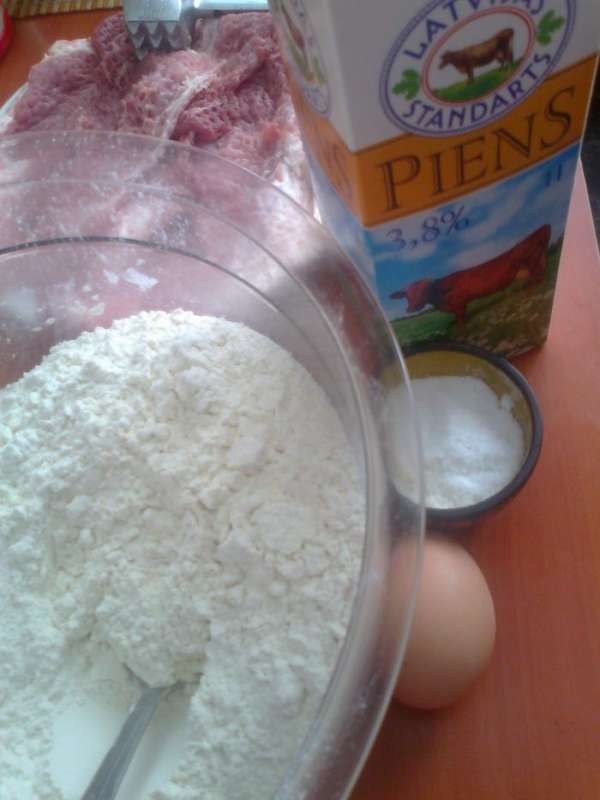 Готовим продукты... Готовим продукты...