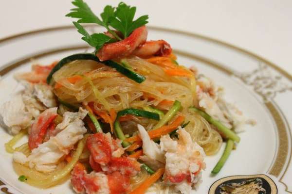 Выложить на тарелку и украсить мясом краба. Приятного аппетита! Выложить на тарелку и украсить мясом краба. Приятного аппетита!
