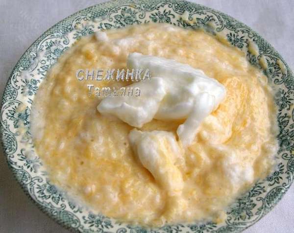 Белки взбиваем до устойчивых «пик». В два приёма вводим в рисовую массу, аккуратно перемешивая. Белки взбиваем до устойчивых «пик». В два приёма вводим в рисовую массу, аккуратно перемешивая.