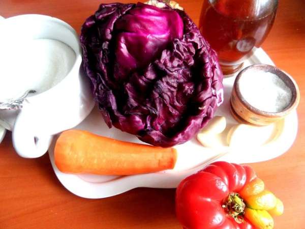Продукты...На 1 кг капусты идёт 5 ст.л. уксуса, у меня капусты меньше. Продукты...На 1 кг капусты идёт 5 ст.л. уксуса, у меня капусты меньше.