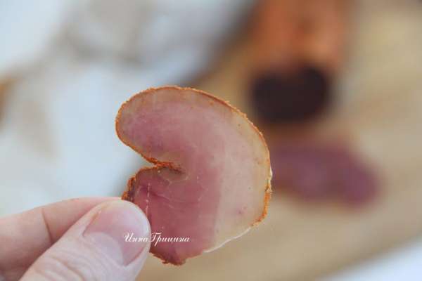 Вкуснее, когда нарезано тонко-тонко....по вкусу как суджук...
Приятного аппетита!!! Вкуснее, когда нарезано тонко-тонко....по вкусу как суджук...
Приятного аппетита!!!