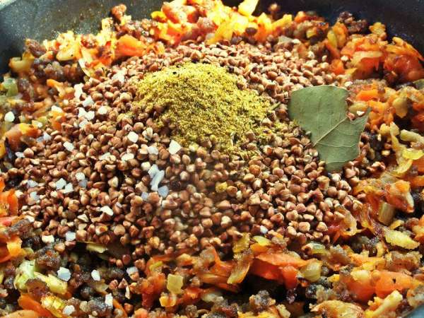 Специи, у меня микс: куркума, карри, чили, соль, кайенский перец, чеснок, кумин, семена фенхеля, сахар, имбирь, и лаврушку! Специи, у меня микс: куркума, карри, чили, соль, кайенский перец, чеснок, кумин, семена фенхеля, сахар, имбирь, и лаврушку!