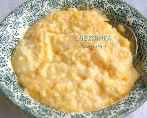 Соединяем с ещё тёплым рисом. Соединяем с ещё тёплым рисом.