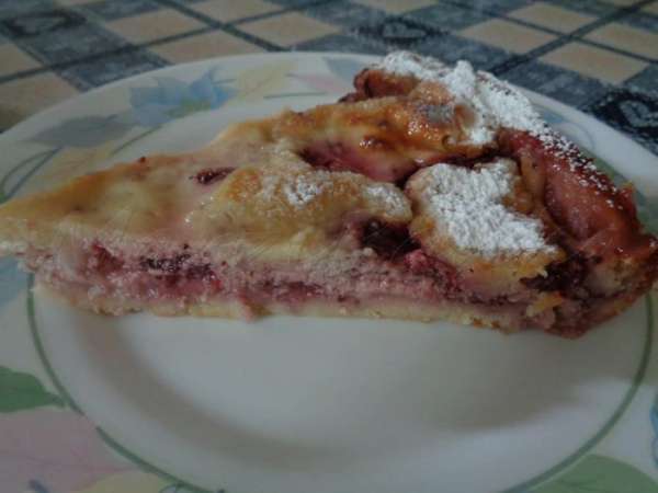 Вкусный ягодный пирог готов!) 
