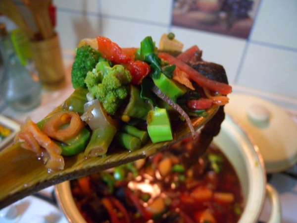 И все, можно и с борщом (на фото), что особенно вкусно. 