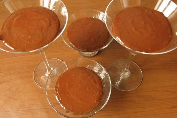 Заливаем ганаш, ставим в холодильник. Заливаем ганаш, ставим в холодильник.