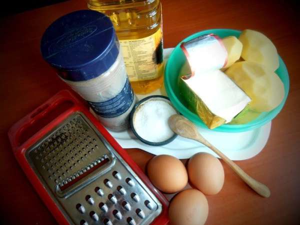 Продукты... Я всегда беру несколько плавленных сырков без добавок 'Сливочные', а потом использую их в супы,соусы или просто на ржаной хлеб с огурчиком к кофе))) Продукты... Я всегда беру несколько плавленных сырков без добавок 'Сливочные', а потом использую их в супы,соусы или просто на ржаной хлеб с огурчиком к кофе)))