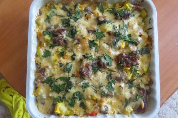 Получается очень вкусная запеканка, которая очень нравится моей семье. Приятного аппетита!
