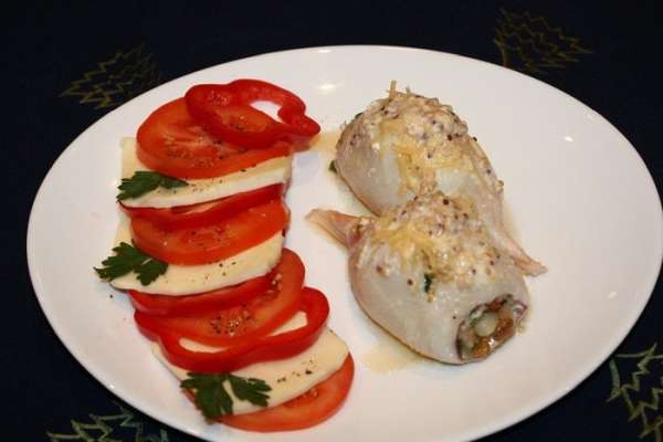 Подавать с овощами и сыром. Для полного ощущения вкуса бокал шампанского будет очень кстати! Приятного аппетита! Подавать с овощами и сыром. Для полного ощущения вкуса бокал шампанского будет очень кстати! Приятного аппетита!