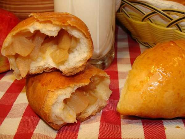 Румяные, начинки много!