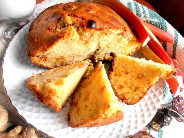 Подаём вкусный ароматный кекс с молоком на полдник! Подаём вкусный ароматный кекс с молоком на полдник!