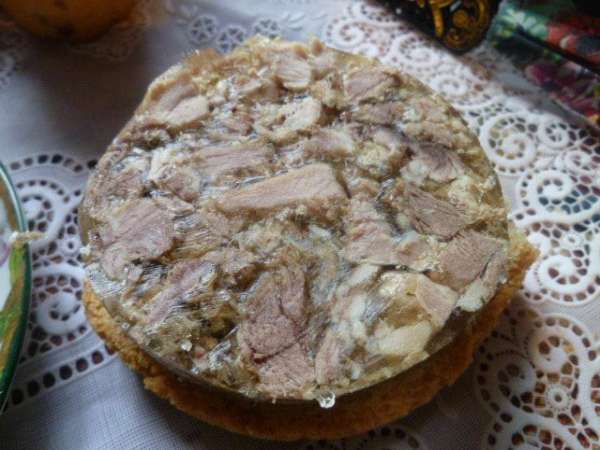 Очень вкусно и очень красиво.
И намного лучше, чем колбаса.
Можно кушать как с хлебушком, а можно и просто так. Очень вкусно и очень красиво.
И намного лучше, чем колбаса.
Можно кушать как с хлебушком, а можно и просто так.