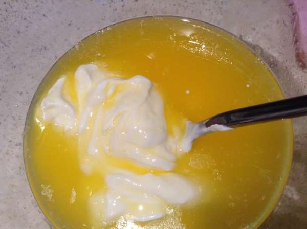 Тесто.
Смешать масло (растопленное), сметану, муку, разрыхлитель, соль. Тесто.
Смешать масло (растопленное), сметану, муку, разрыхлитель, соль.