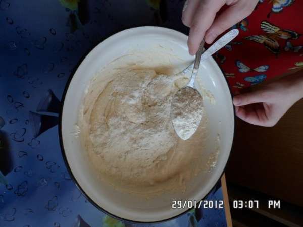 и 2 ст.л. муки и 2 ст.л. муки