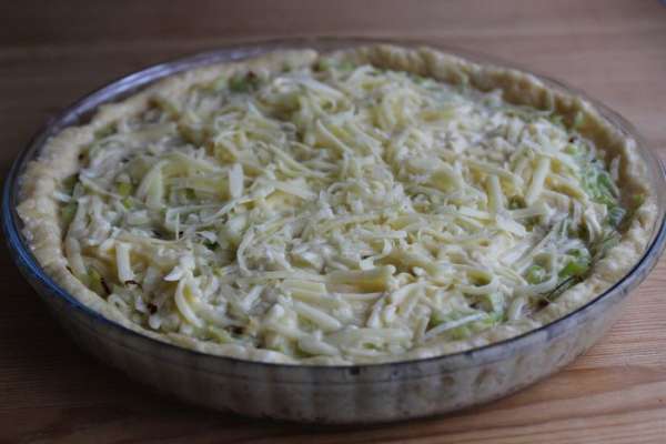 Вылить заливку.