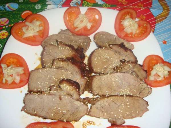 Мясо нарезать кусочками и подавать к столу. Приятного аппетита. Мясо нарезать кусочками и подавать к столу. Приятного аппетита.