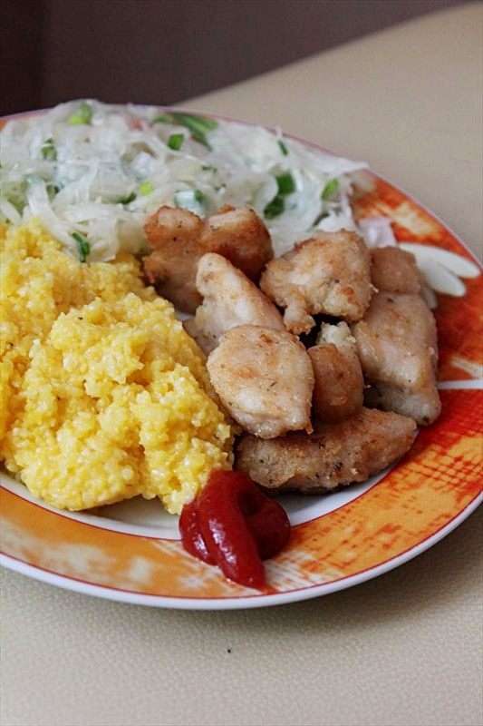 Обжарить на растительном масле. Мясные кусочки при жарке раздуваются, получаются очень сочными и вкусными! Приятного аппетита. Обжарить на растительном масле. Мясные кусочки при жарке раздуваются, получаются очень сочными и вкусными! Приятного аппетита.