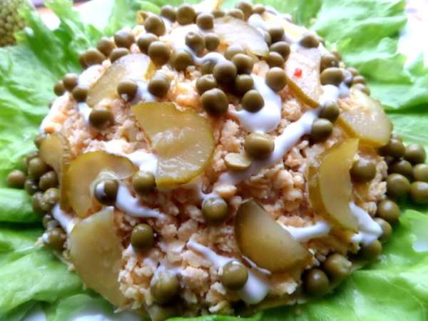Огурчик маринованный по желанию.