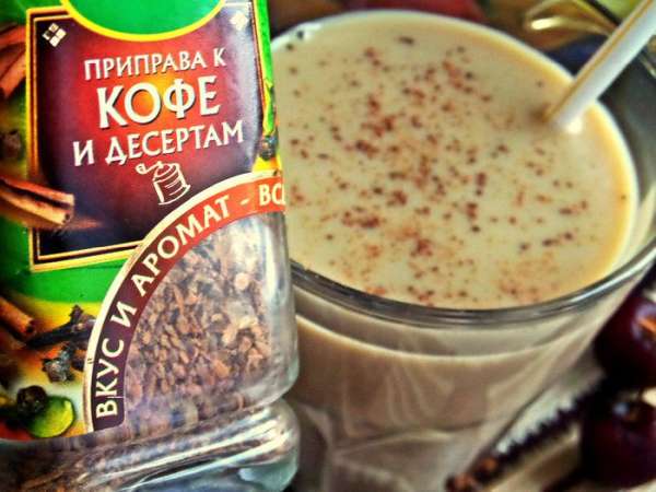 Можно верх присыпать приправой для кофе из такой меленки. Можно верх присыпать приправой для кофе из такой меленки.