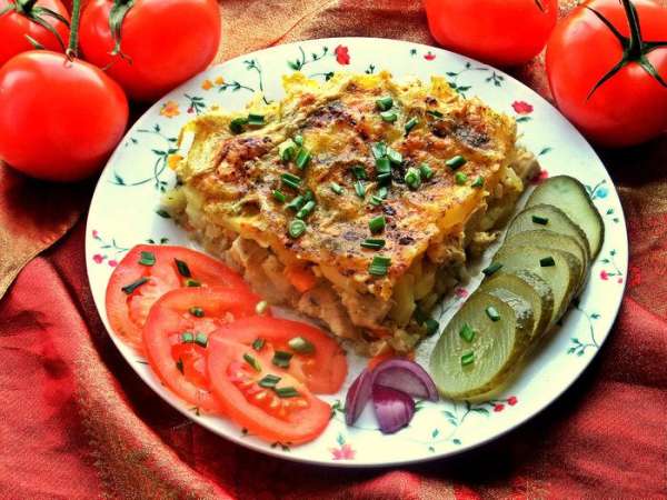 Ваши школьники не откажутся от такой порции курочки с картошкой.